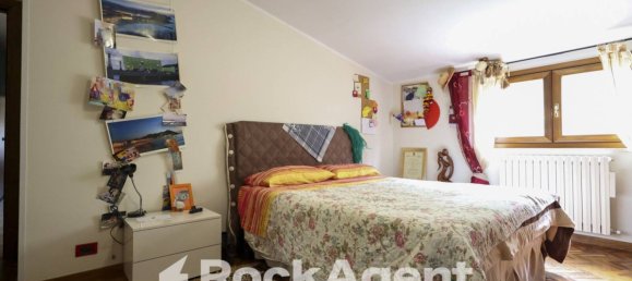 Квартира с 3 спальнями в Катандзаро, Италия № 271327 32