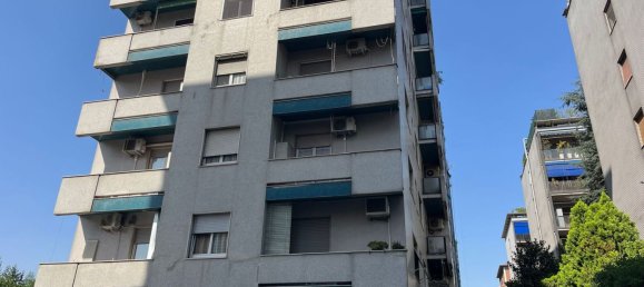 3 bedrooms Apartment in Milan, Italy No. 357843 26