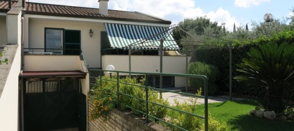 5 rooms Villa in Fondi, Italy No. 166409 2