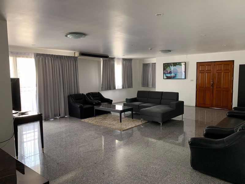 Apartamento com 3 quartos em condomínio em Watthana, Thailand N.º 9980