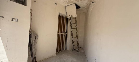 Garage in Naples, Italy 10m², Nr. 257520 10