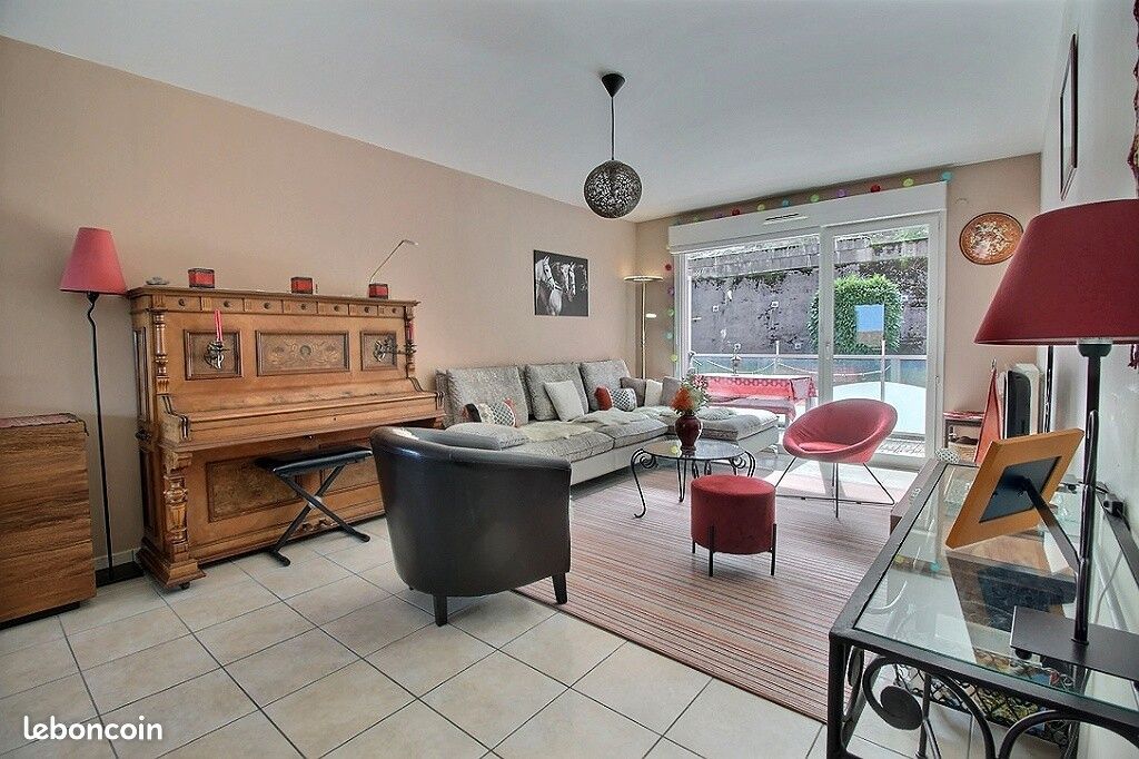 3 Schlafzimmer Wohnung in Evian-les-Bains, France, Nr. 206837