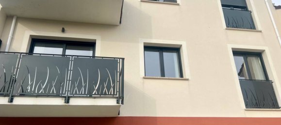 2 chambres Appartement à Paray-Vieille-Poste, France No. 137289 2