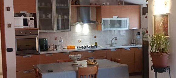 4 rooms Apartment in Salerno, Italy No. 14917 4