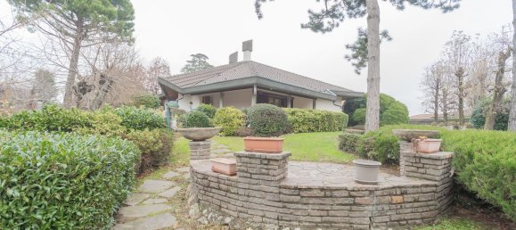 5-salle Villa à Cabiate, Italy No. 183252 37