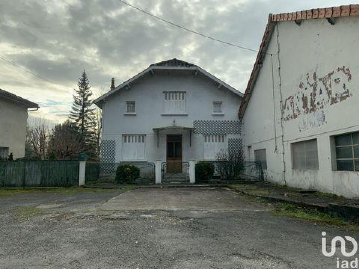 4 bedrooms House in Lisle, France No. 7845