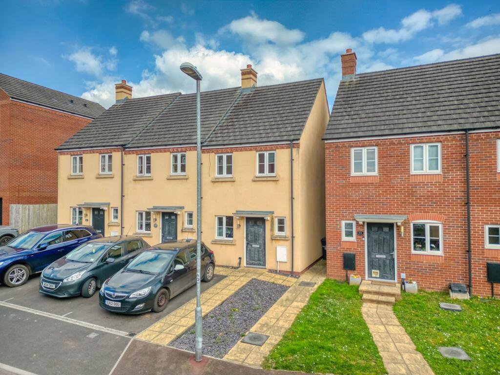 2 bedrooms Commercial property in Taunton, United Kingdom No. 13719