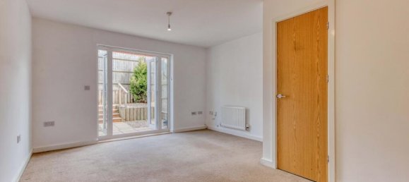 2 bedrooms Commercial property in Taunton, United Kingdom No. 13719 5