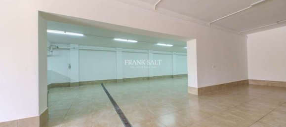 3 bedrooms Bungalow in Swieqi, Malta No. 4514 20