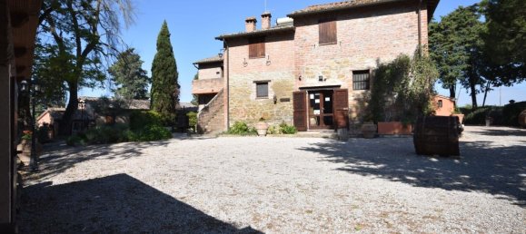 21 bedroom House in Castiglione del Lago, Italy No. 58477 7