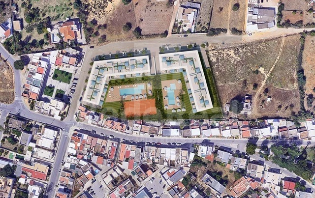 Terrain à Quelfes, Portugal No. 107891