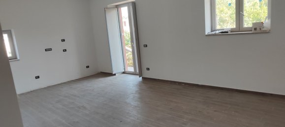 4 rooms Apartment in Cesinali, Italy No. 295380 4