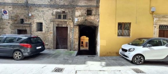 110m² Commercial property in Perugia, Italy No. 51643 2
