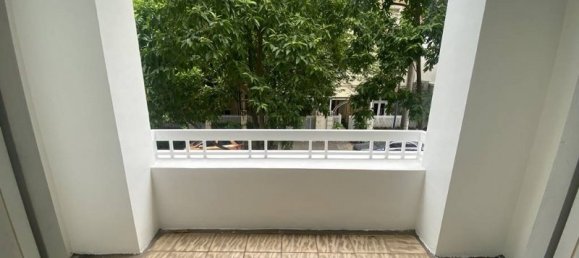 5 bedrooms Villa in Tay Ho, Vietnam No. 522 13