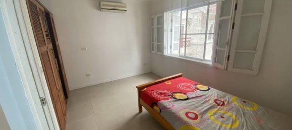 5 bedrooms Villa in Tay Ho, Vietnam No. 522 11
