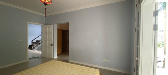 5 bedrooms Villa in Tay Ho, Vietnam No. 522 6