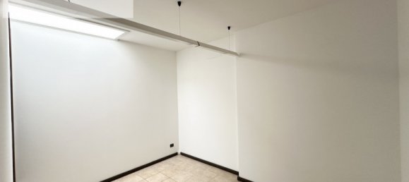 Bureau à Schio, Italy 160m² No. 128662 22