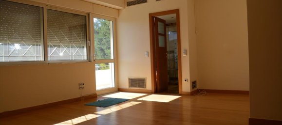 Villa de 4 dormitorios en Vouliagmeni, Greece No. 5775 18