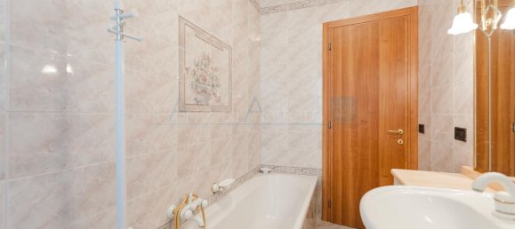5 rooms Apartment in Mira, Italy No. 308040 26
