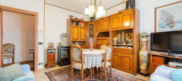 5 rooms Apartment in Mira, Italy No. 308040 2