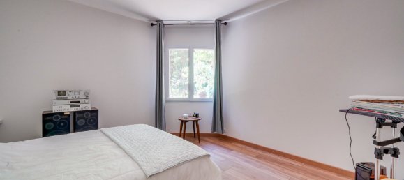 4 bedrooms House in Saint-Denis-de-Pile, France No. 285436 6