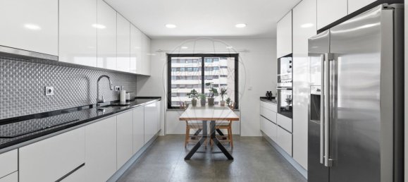 4 bedrooms Apartment in Lisbon, Portugal No. 248379 9