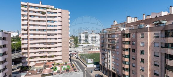 4 bedrooms Apartment in Lisbon, Portugal No. 248379 30