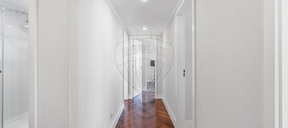 4 bedrooms Apartment in Lisbon, Portugal No. 248379 21