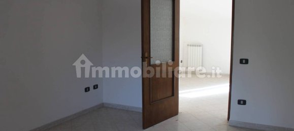 3 bedrooms House in Dugenta, Italy No. 262676 5