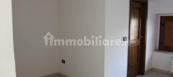3 bedrooms House in Dugenta, Italy No. 262676 6