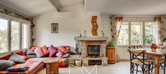 5 bedrooms Villa in Six-Fours-les-Plages, France No. 285995 4