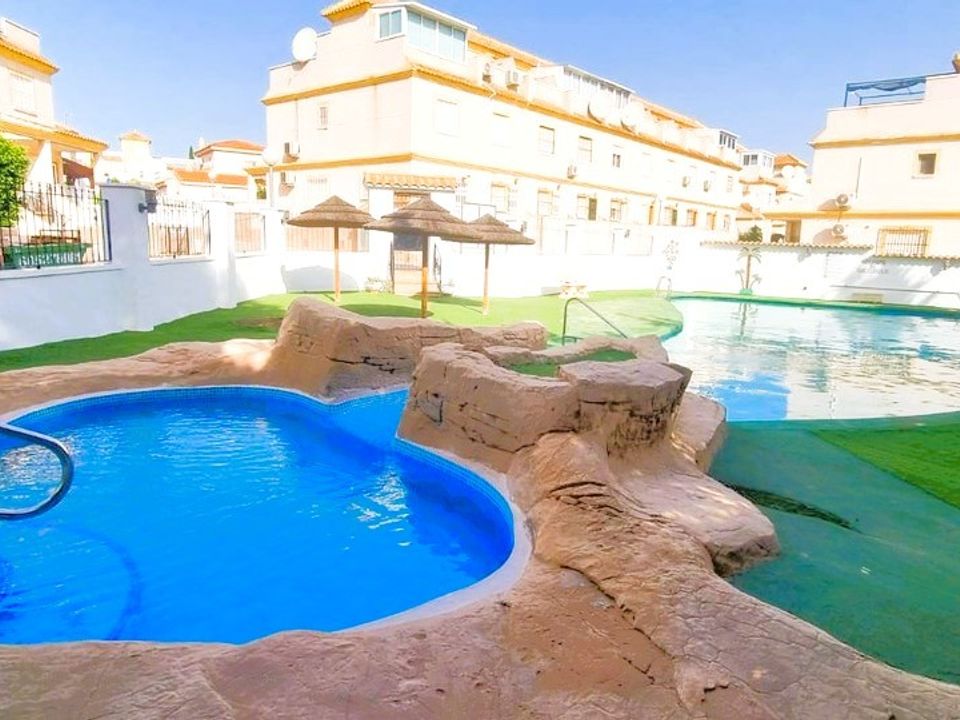 3 غرف نوم تاون هاوس في Algorfa, Spain رقم 240767