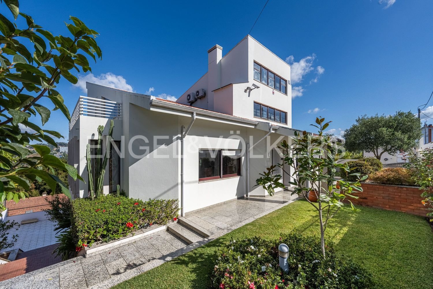 Дом с 4 спальнями в Валбон, Португалия № 313281