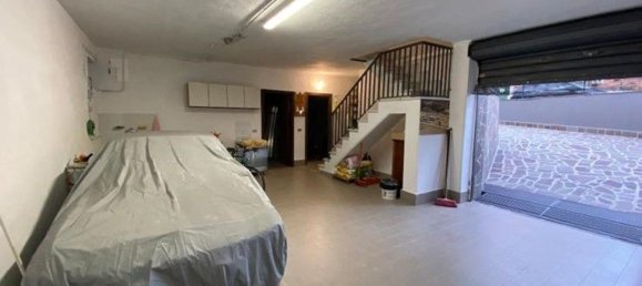 5 bedrooms Villa in Serino, Italy No. 372398 11