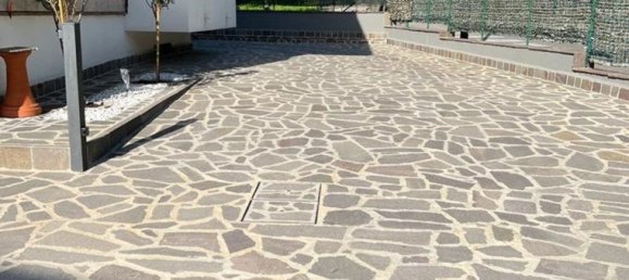 5 bedrooms Villa in Serino, Italy No. 372398 3