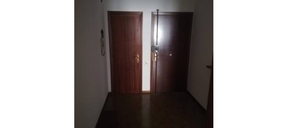 5-salle Appartement à Calcinaia, Italy No. 255080 8