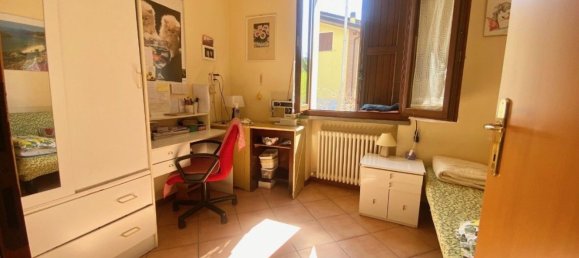 2 rooms Apartment in Toano, Italy No. 88238 5