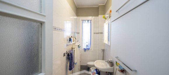 1 bedroom Apartment in Turin, Italy No. 350194 31