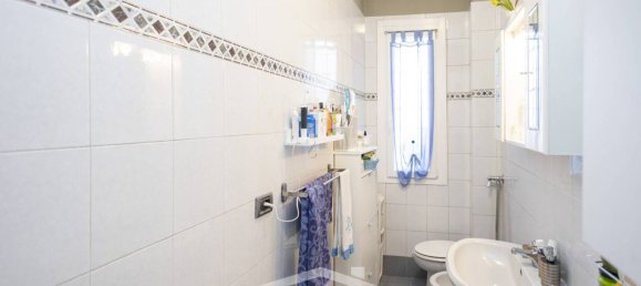 1 bedroom Apartment in Turin, Italy No. 350194 37