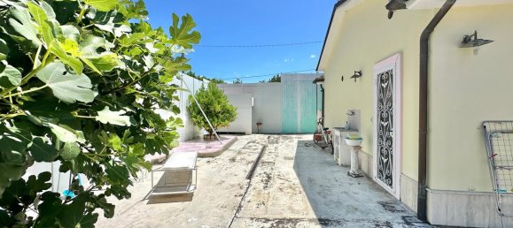 Casa de 2 dormitorios en Silvi, Italy No. 296181 4