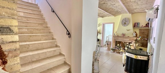 Casa de 2 dormitorios en Silvi, Italy No. 296181 16