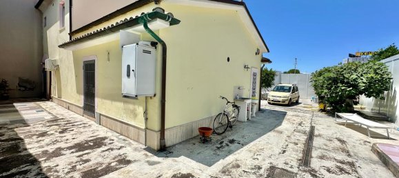 Casa de 2 dormitorios en Silvi, Italy No. 296181 5