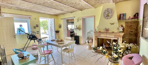 Casa de 2 dormitorios en Silvi, Italy No. 296181 7