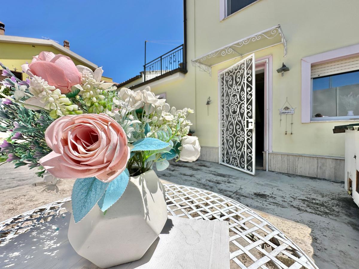 Casa de 2 dormitorios en Silvi, Italy No. 296181