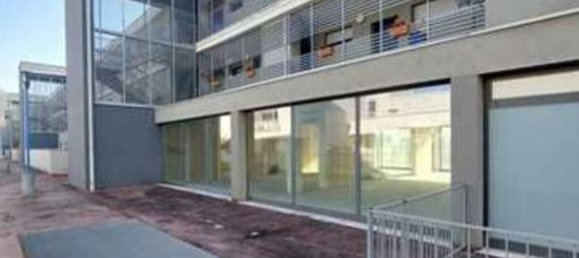 188m² Commercial property in Brescia, Italy No. 359657 10