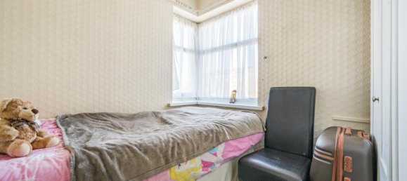 3 Schlafzimmer Haus in Enfield, United Kingdom, Nr. 13459 12