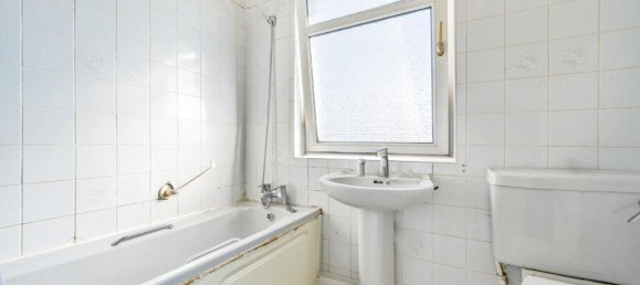 3 Schlafzimmer Haus in Enfield, United Kingdom, Nr. 13459 16