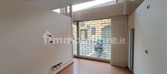 Oficina de 1 habitación en Trezzo sull'Adda, Italy No. 127707 6