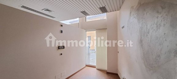 Oficina de 1 habitación en Trezzo sull'Adda, Italy No. 127707 9
