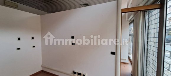 Oficina de 1 habitación en Trezzo sull'Adda, Italy No. 127707 8